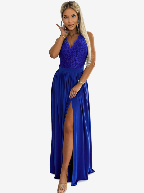 numoco Дълга рокля с дантелено деколте - синя Numoco LEA