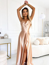 numoco Сатенена дълга рокля с ексклузивно деколте на гърба - златисто Numoco PERLA