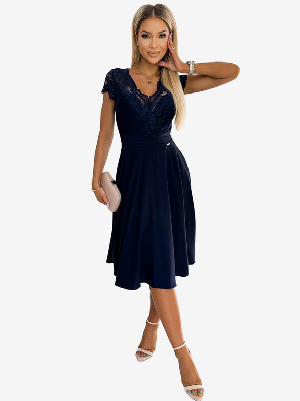 numoco Шифонена рокля с дантелено деколте - тъмносиня Numoco LINDA