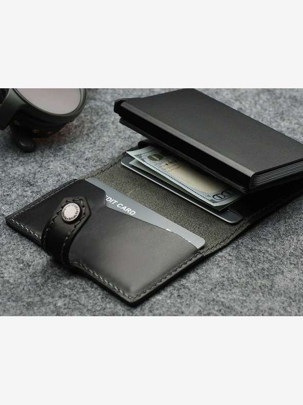 Pularys Подаръчен комплект от мъжки кожен портфейл и ключодържател Pularys Hiker Black 211314101