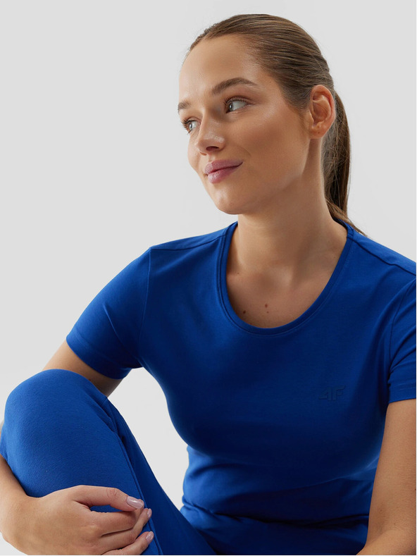 4F 4F Дамска тениска с вталена кройка