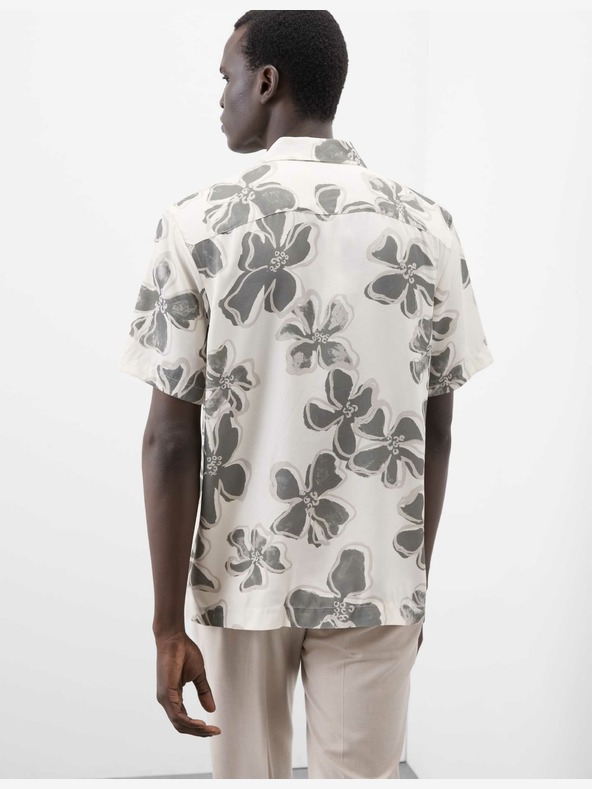 Marks & Spencer Флорална блуза с кубинска яка Marks & Spencer в бяло