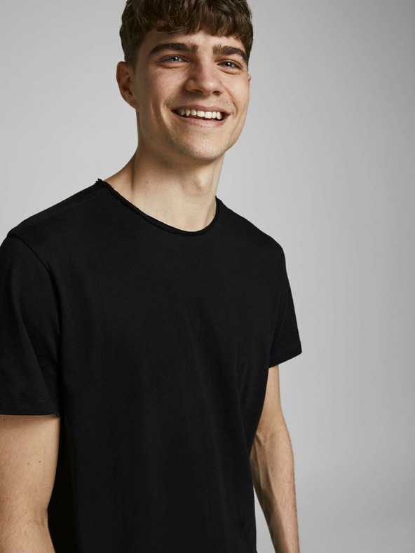 Jack & Jones Черна основна тениска Jack & Jones Basher