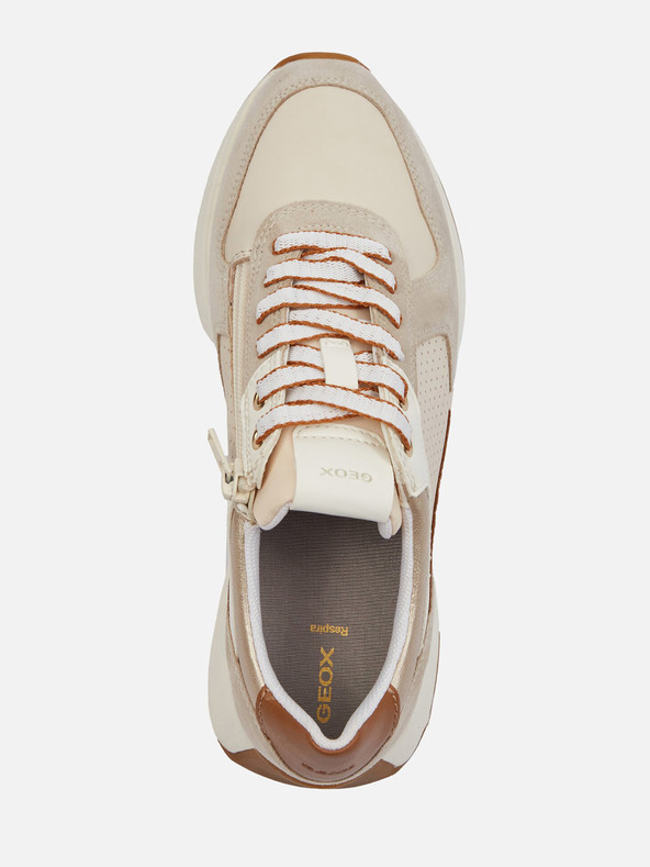 Geox Кремави дамски маратонки Geox Amabel