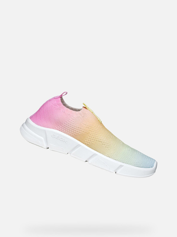 Geox Розови маратонки Geox Aril за момичета