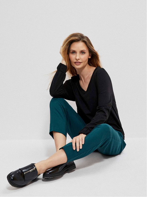 Moodo Черен дамски суитчър с V-образно деколте Moodo