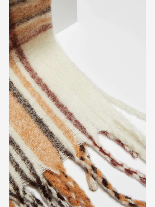 Moodo Кремаво-бежов дамски кариран шал Moodo