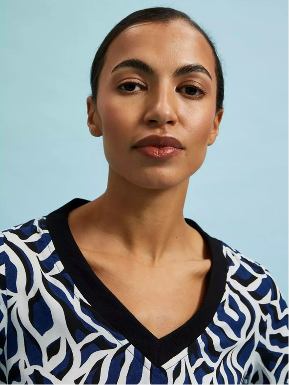 Moodo Геометрична тениска с V-образно деколте Moodo