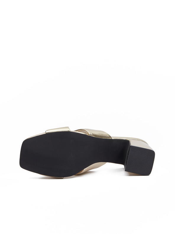 Orsay Златни дамски чехли на ток ORSAY