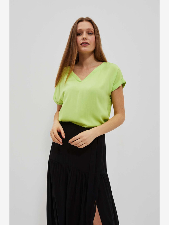 Moodo Зелена тениска с V-образно деколте Moodo