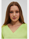 Moodo Зелена тениска с V-образно деколте Moodo