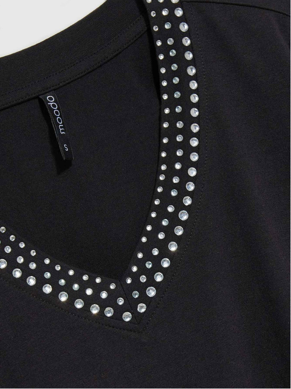 Moodo Черна дамска тениска с декоративно деколте Moodo