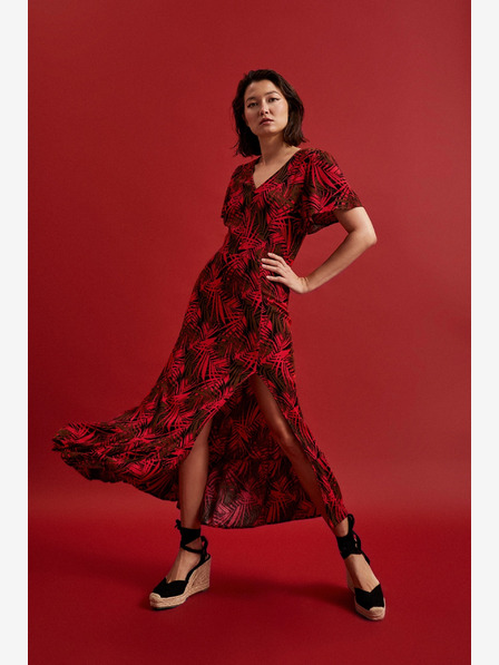 Moodo Червена рокля с V-образно деколте Moodo