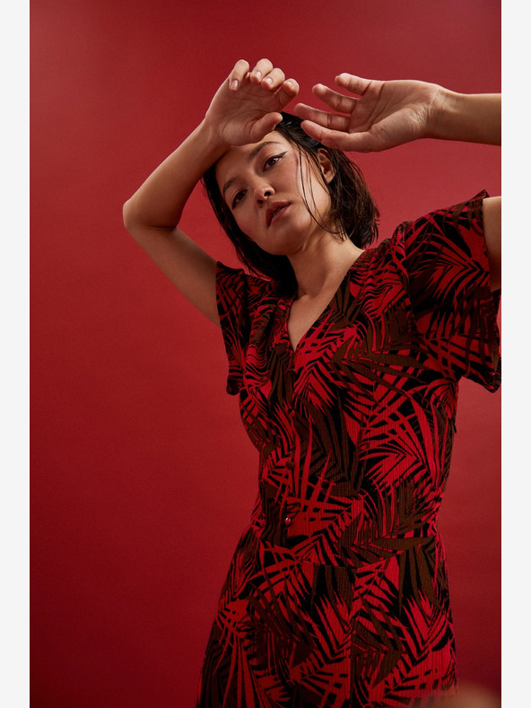 Moodo Червена рокля с V-образно деколте Moodo