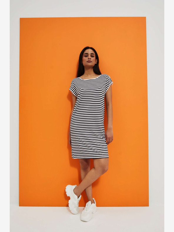 Moodo Рокля на бели и черни райета Moodo