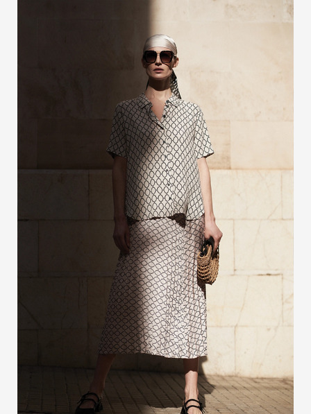 Moodo Бежова дамска плисирана пола с шарка Moodo