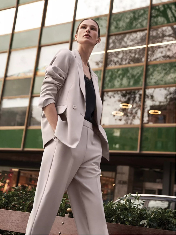 Moodo Бежов дамски блейзър Moodo