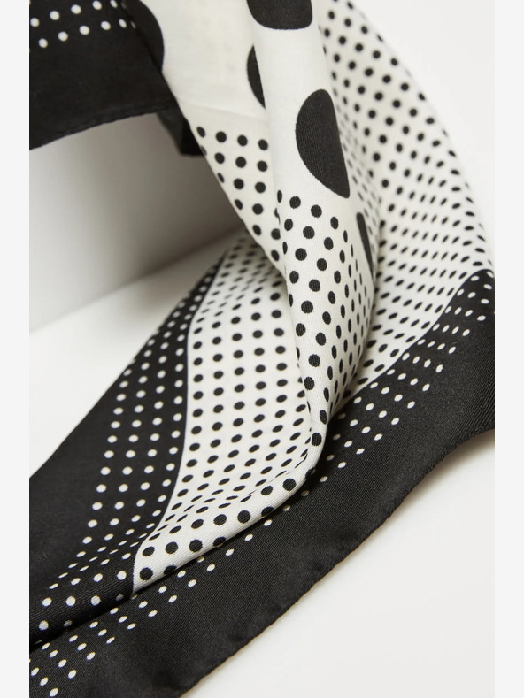 Moodo Бяло и черно дамско шарено шалче Moodo