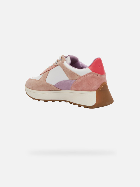 Geox Бели дамски маратонки Geox Amabel