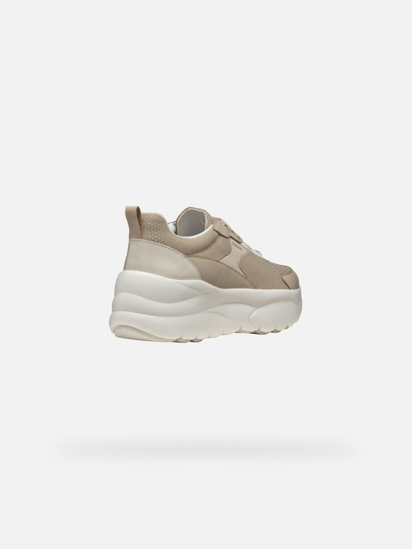 Geox Бежови дамски маратонки Geox Xtors