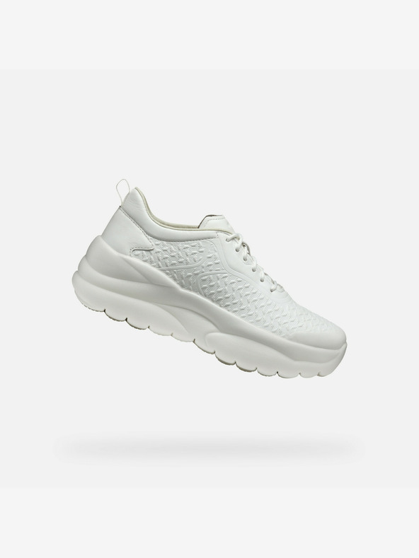 Geox Бели дамски маратонки Geox Xtors