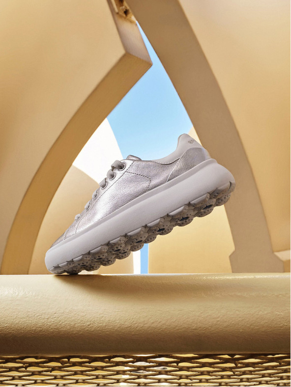 Geox Златни дамски маратонки Geox Spherica EC4.1