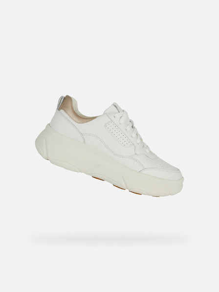 Geox Бели дамски маратонки Geox Nebula 2.0 X