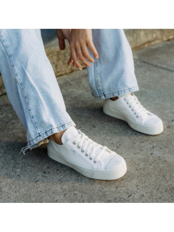 Vasky Дамски платнени маратонки / кецове бели Vasky Kanvasky