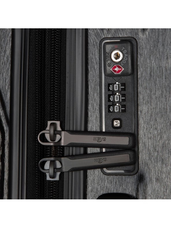 Heys Пътнически калъф Heys Xtrak S - черен