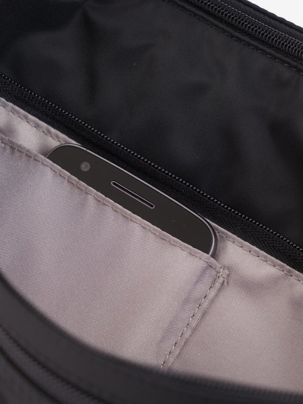 Hedgren Черна дамска чанта за кръст Hedgren Eye M