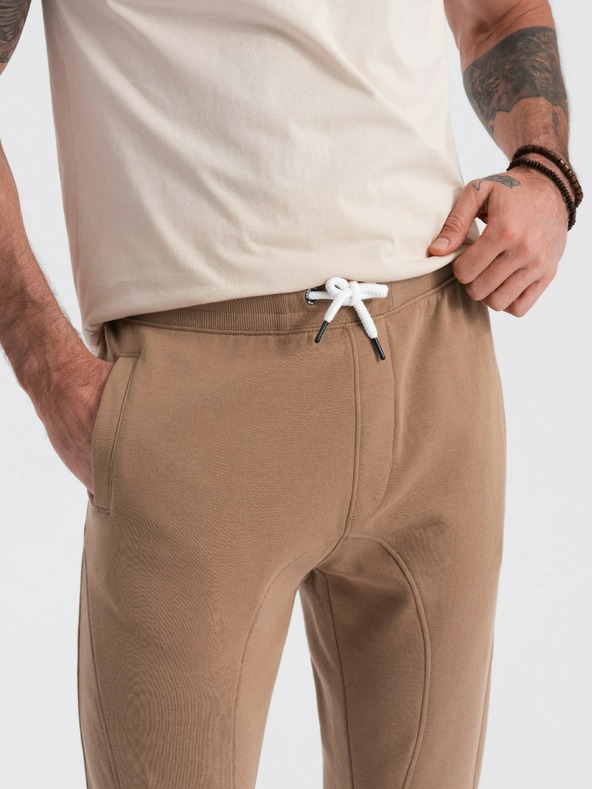 Ombre Clothing Кафяви мъжки панталони тип джогер Ombre Clothing