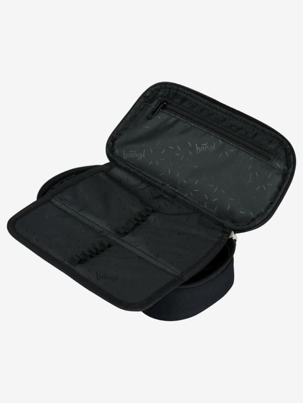 BAAGL  Черен ученически моливник Baagl Metallic Holo