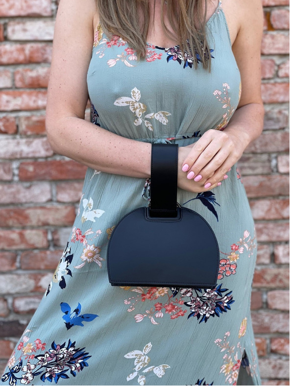 Elega Черна дамска чанта Elega Amber