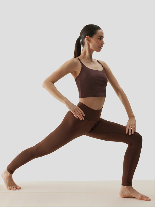 4F Дамски рециклиран топ за йога 4F - кафяв