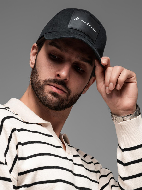 Ombre Clothing Мъжка бейзболна шапка с голяма нашивка черна Ombre Clothing