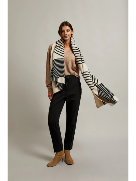 Moodo Черно-бежов дамски шал с десен Moodo