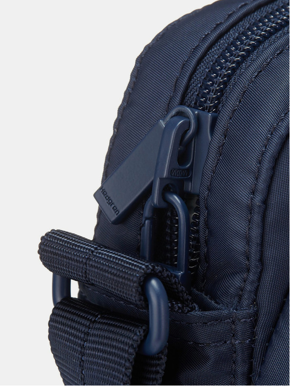 Hedgren Тъмносиня дамска чанта Hedgren Metro