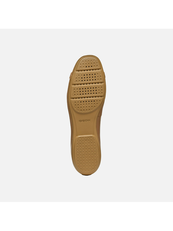 Geox Бежови дамски балеринки Geox Annytah