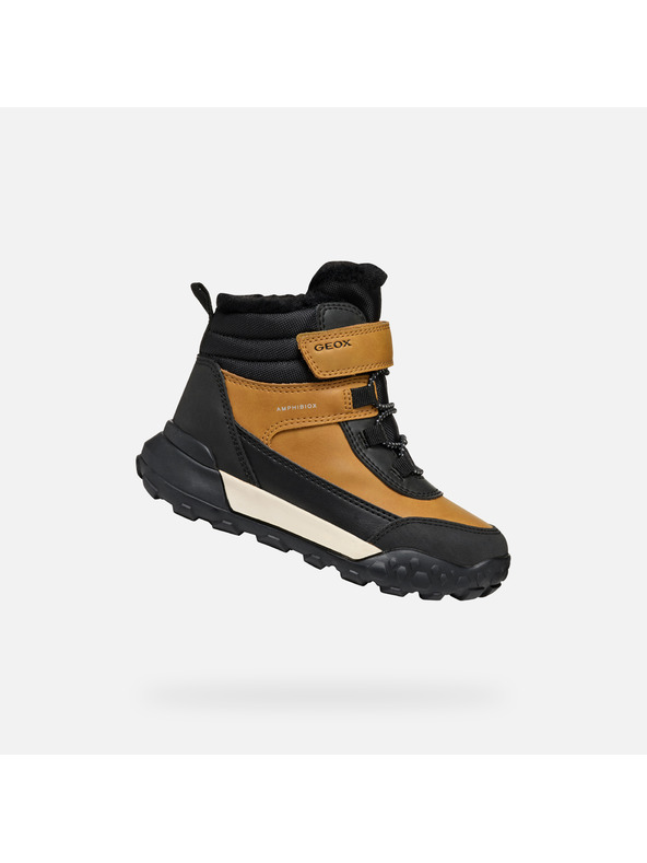 Geox Жълти зимни обувки за момчета Geox Trekkyup B Abx