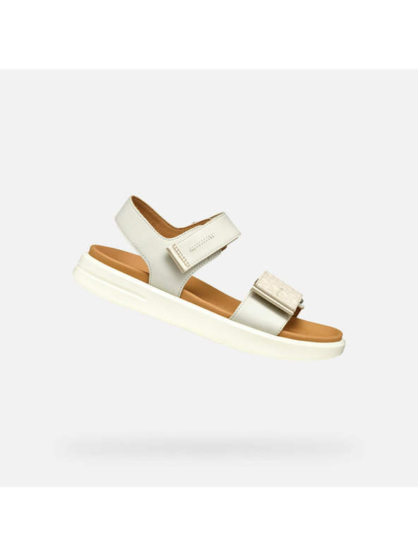 Geox Бежови дамски сандали Geox XAN2S