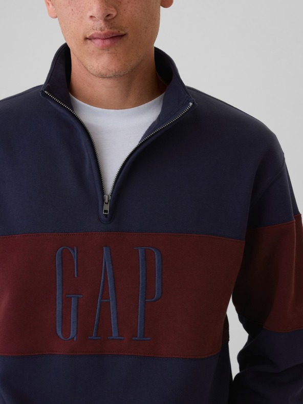 GAP Овърсайз суитчър с логото на GAP