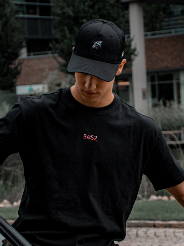 Be52 Be52 Tiger шапка премиум черна