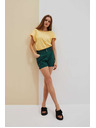 Moodo Тъмнозелени дамски къси панталони Moodo