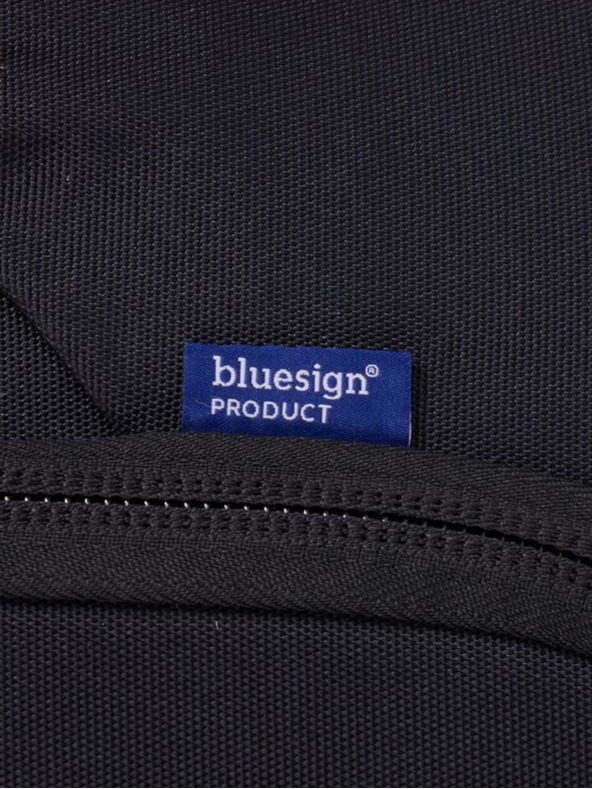 Thule Черен 55-сантиметров ръчен куфар Thule Subterra 2