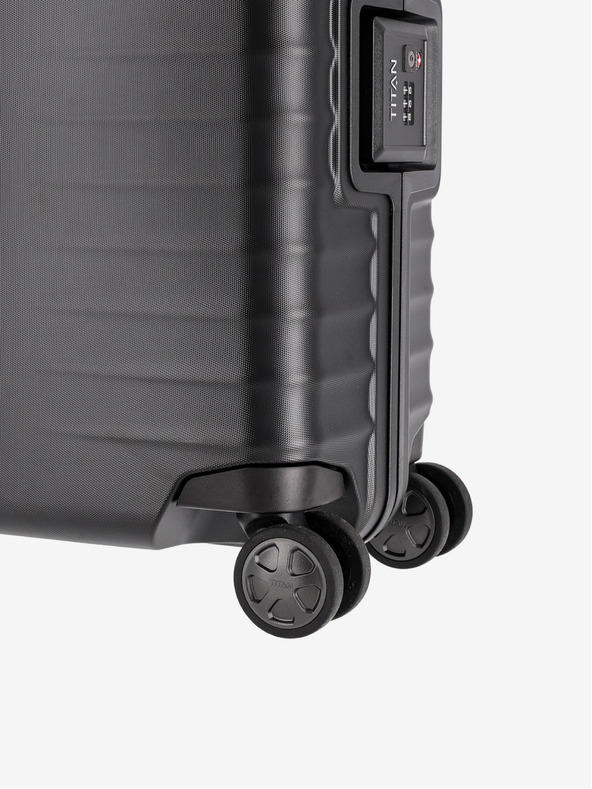 Titan Черен калъф за пътуване Titan Litron Frame M Black