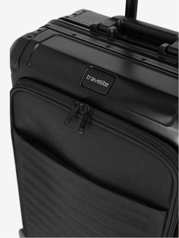 Travelite Черен куфар Travelite Next 4w S Преден джоб