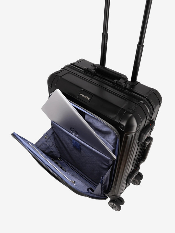 Travelite Черен куфар Travelite Next 4w S Преден джоб