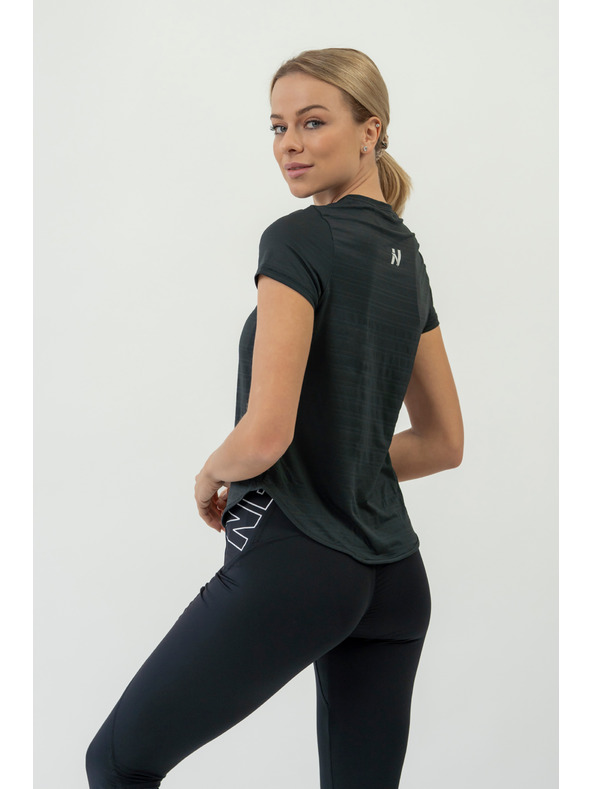 Nebbia FIT Activewear Тениска "Airy" със светлоотразително лого 438 Nebbia