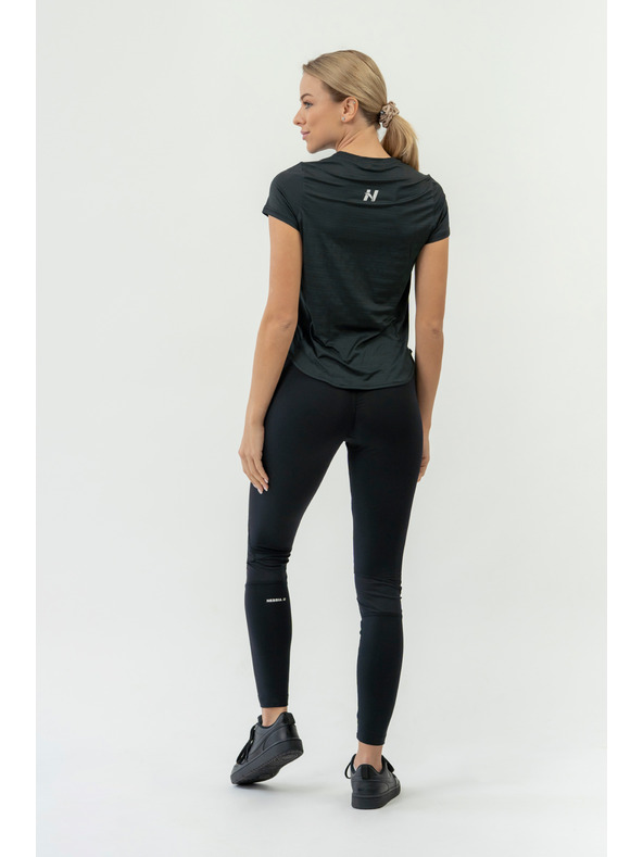 Nebbia FIT Activewear Тениска "Airy" със светлоотразително лого 438 Nebbia
