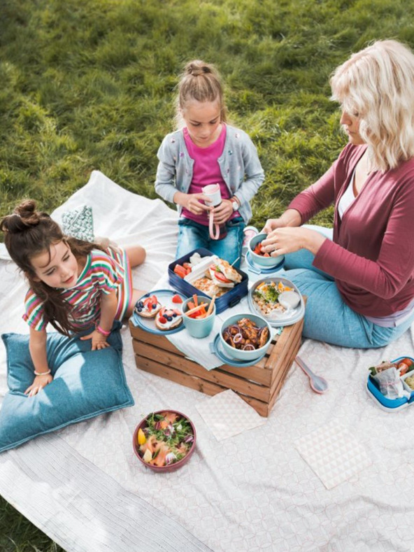 Mepal Светлозелена кутия за обяд Mepal Bento (900 ml)